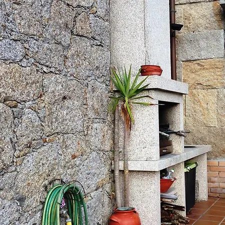 Holiday home A Casa Do Montedor Carreco